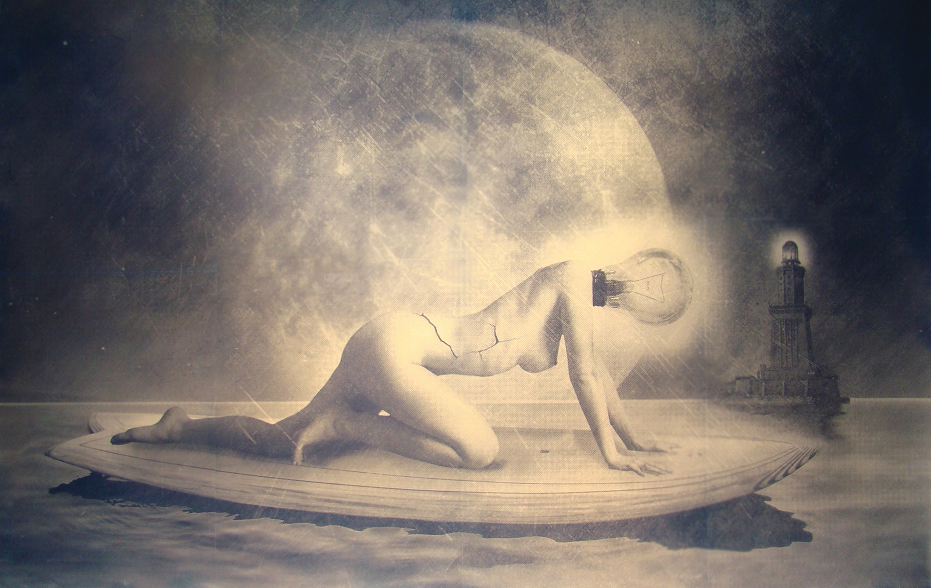 Auf der Suche nach Atlantis – großformatige, traumartige Seelandschaft in Blautönen; Cyanotypie (2015, 117 × 67 cm) von Ralph D. Woop